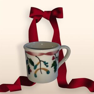 Hartstone Pottery Coffee Mug Christmas Garland Pattern Holly Berries